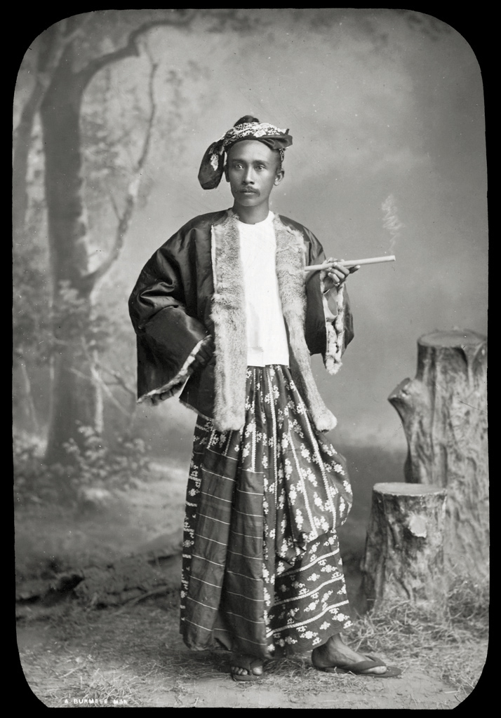 Burmese Gentlemen. Klier