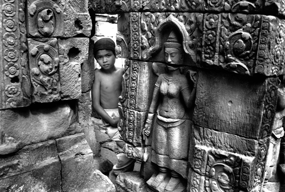 Inside Preah Khan. Angkor, Cambodia 1997 - © Carlo Sacco