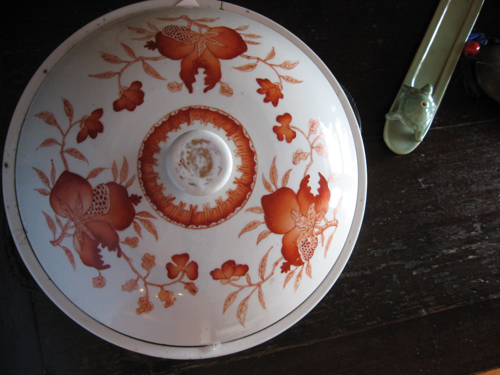 Table food container. Ching period. 19th cent.