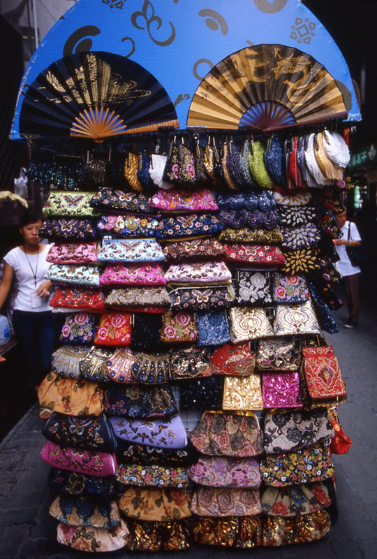Colours inside old city of Shanghai. China 2005 - © Carlo Sacco