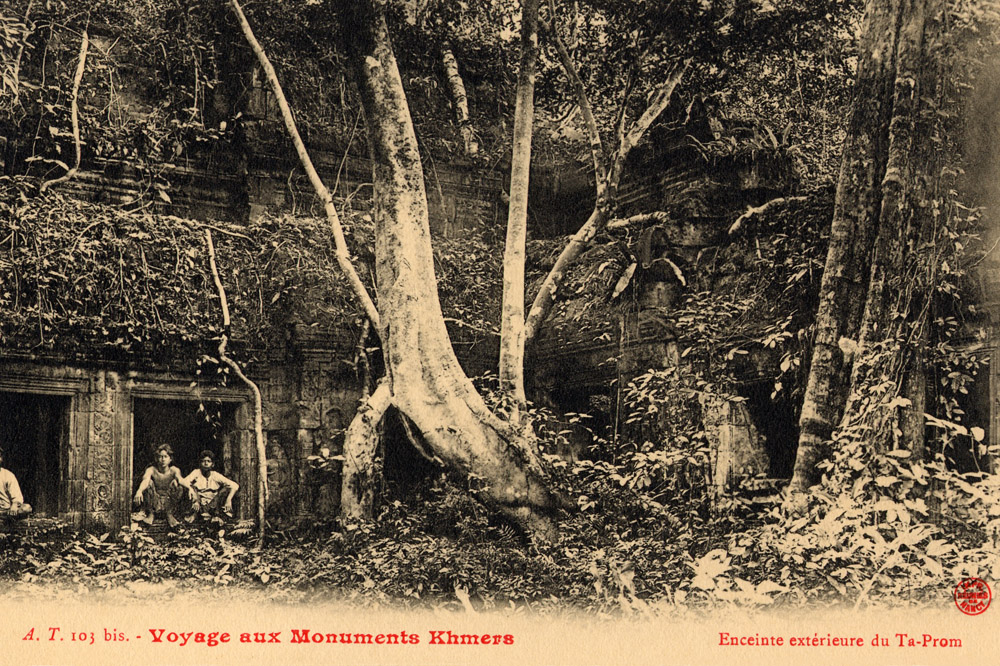 Angkor. External wall of Ta Prohm