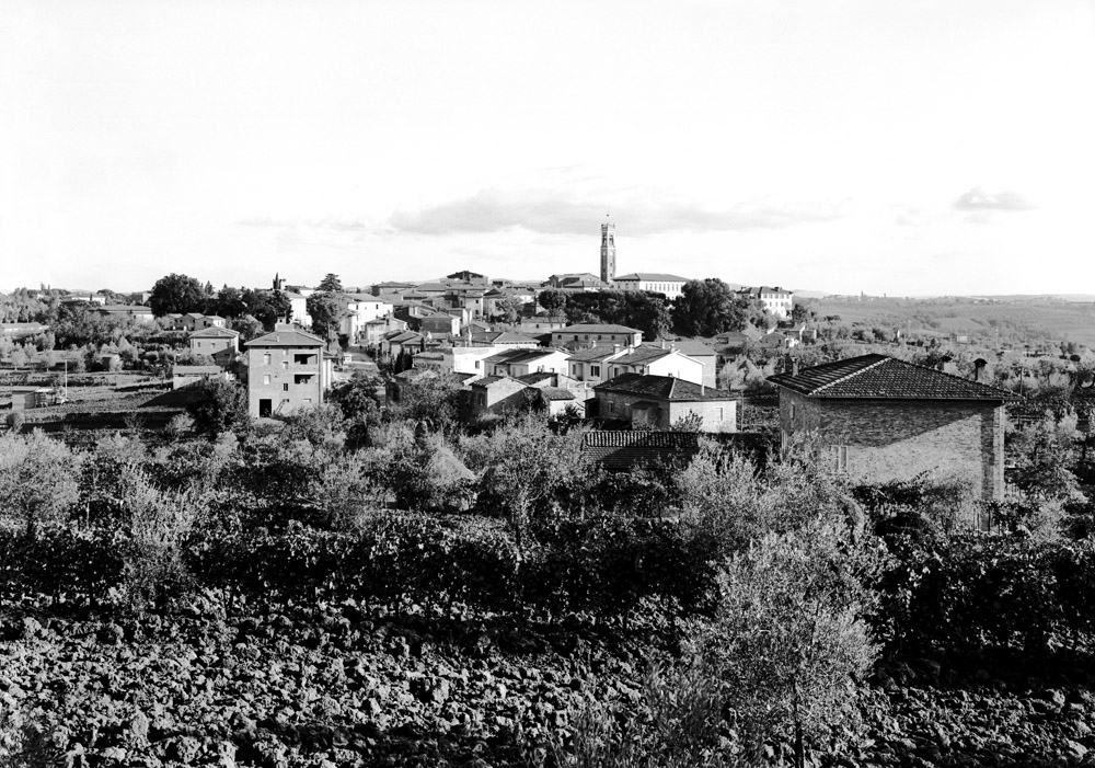 Veduta di Pozzuolo di Castiglione del Lago, 1960 - © Carlo Sacco