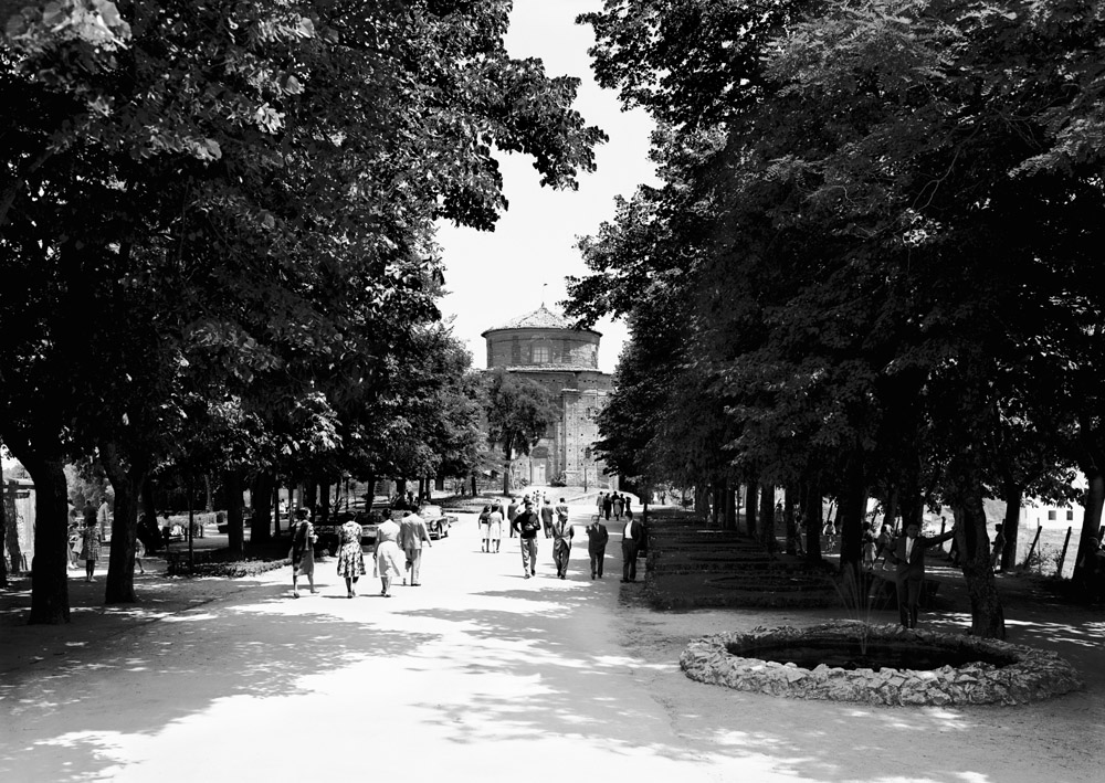 Viale Icilio Vanni. Città della Pieve, 1958 - © Carlo Sacco