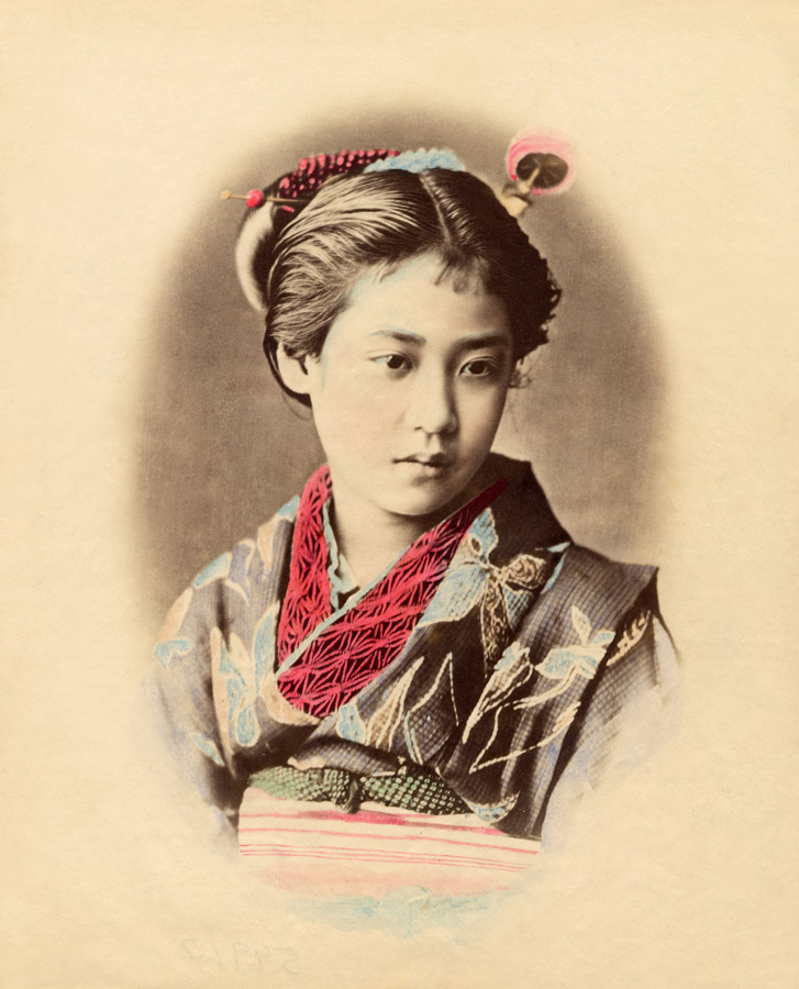 Officer's daughter. Adolfo Farsari. Handcoloured Albumen 1880 ca