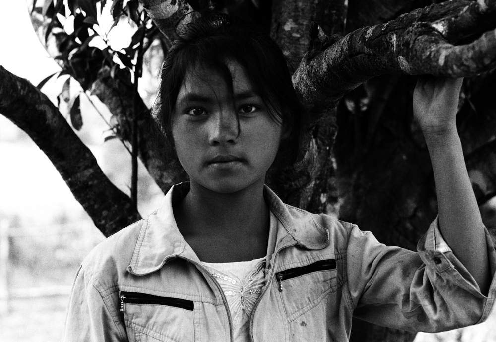 Portrait of Yee Yang, plain of jars. Laos - © Carlo Sacco