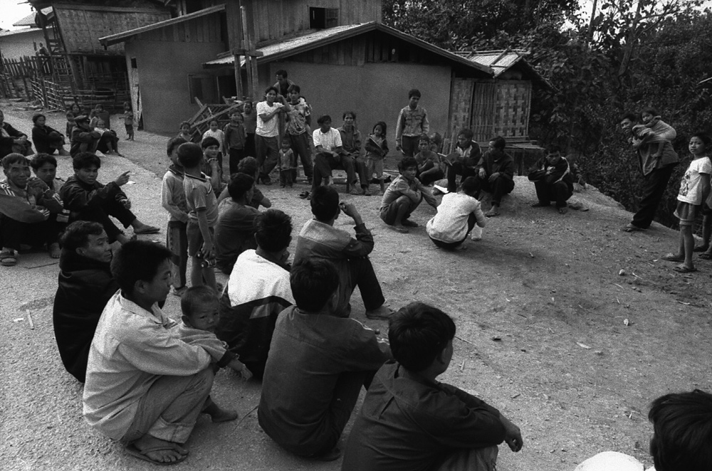 Village council near Nong Khiaw. Laos 2008 - © Carlo Sacco