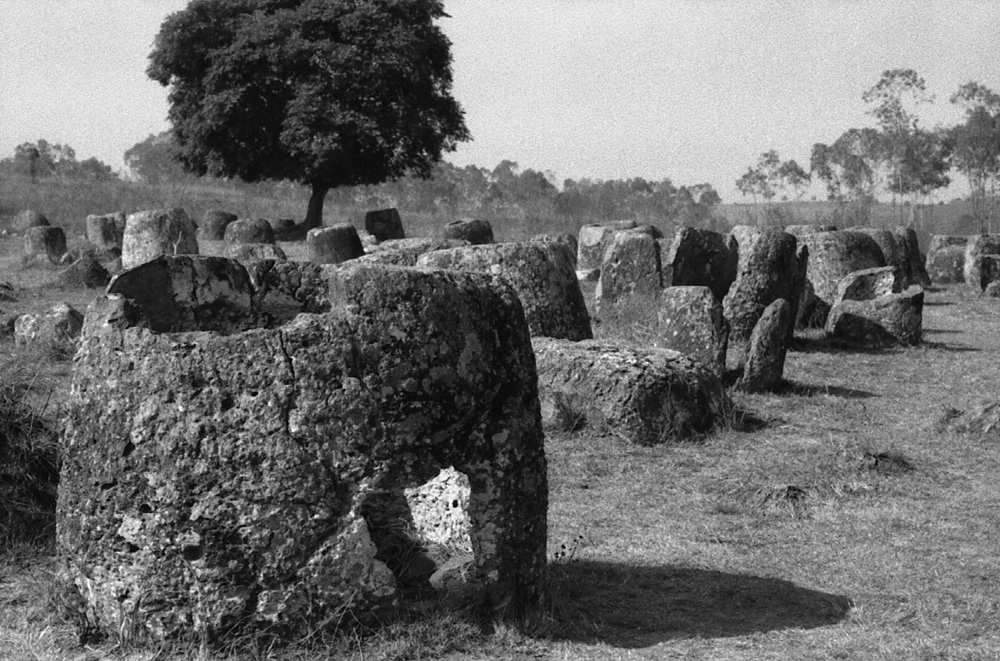 Site no.1, plain of jars. Laos 2008 - © Carlo Sacco