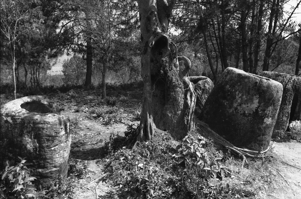 Site no.3, plain of jars. Laos 2008 - © Carlo Sacco