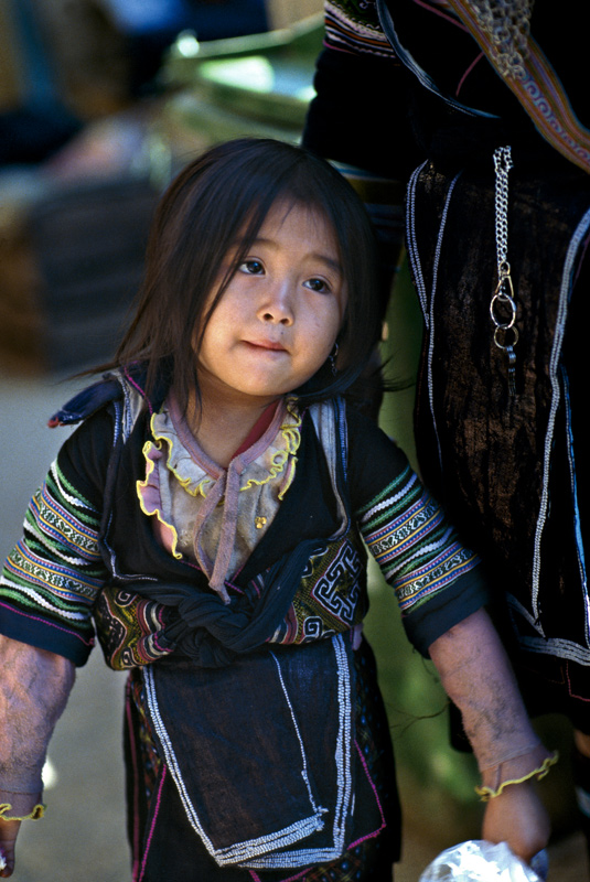 Hmong child. Ban Sala, Ponsavan, Laos 2008 - © Carlo Sacco
