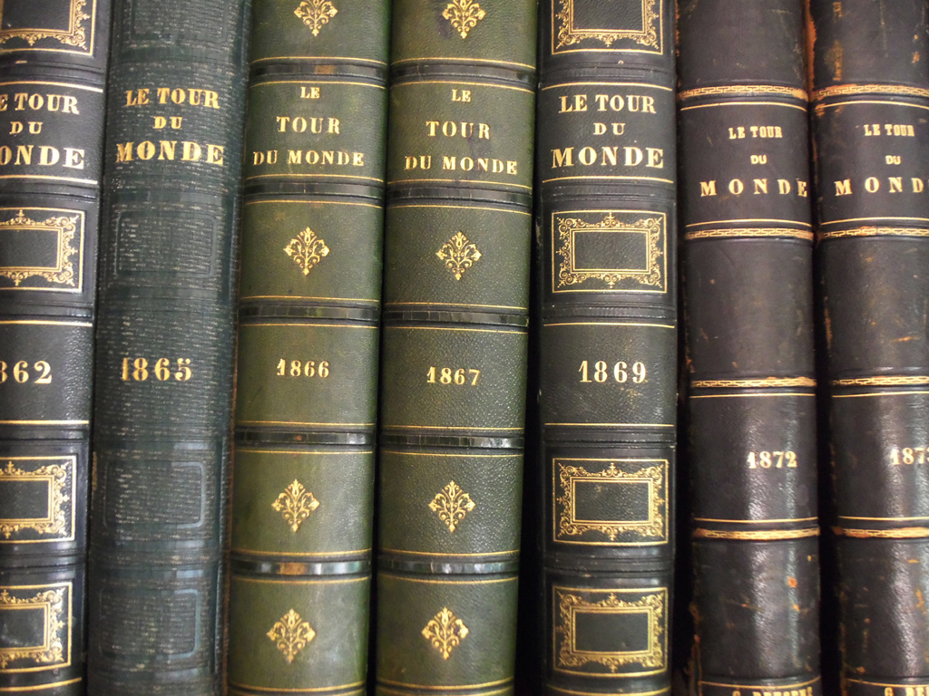 Le Tour du Monde. The history of the travels in French language