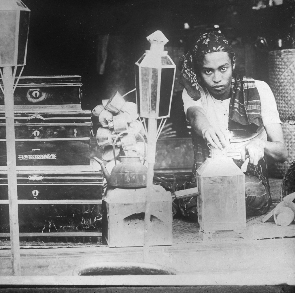 Portrait of a seller on his shop. Burma 1900 ca. Lantern Glass Slide