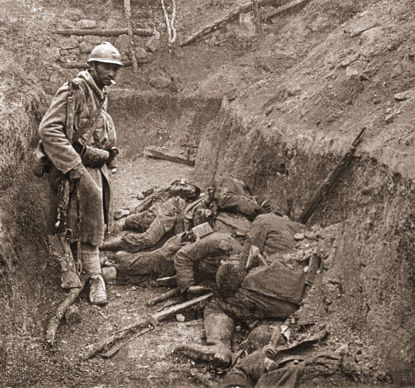 Conquered trench. Souain, 1915 - © Carlo Sacco