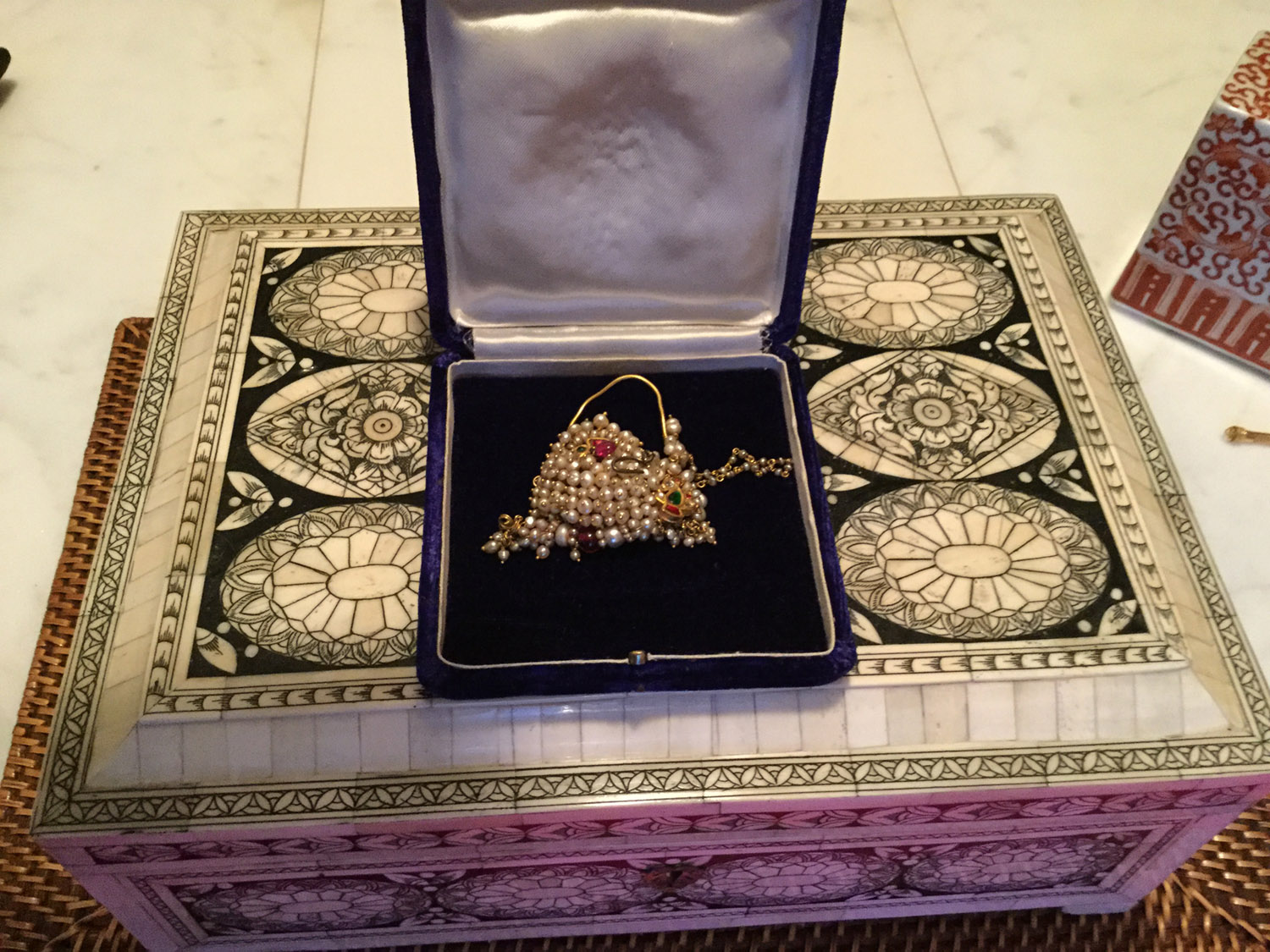 Indian Ivory Jewellery Box XIX th  century with golden rajasthani  ''nath''.Carlo Sacco Collection.
