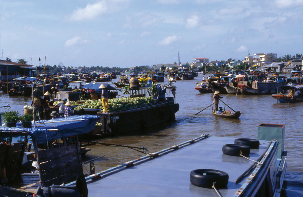 Floating Market. Can Tho, Mekong Delta, Vietnam 2008 - © Carlo Sacco