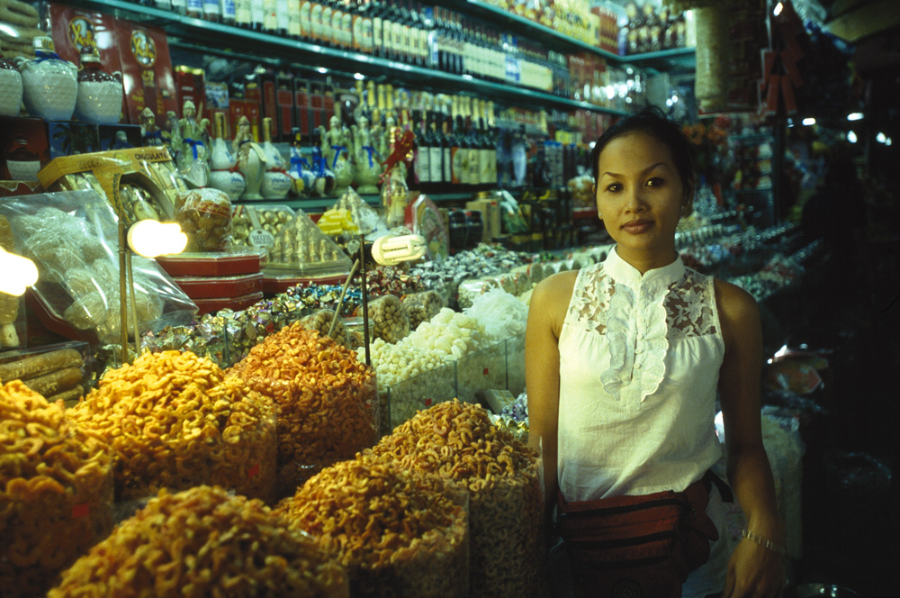 Selling of dried shrimps, Bentham market. Hochiminh City, Vietnam 2008 - © Carlo Sacco