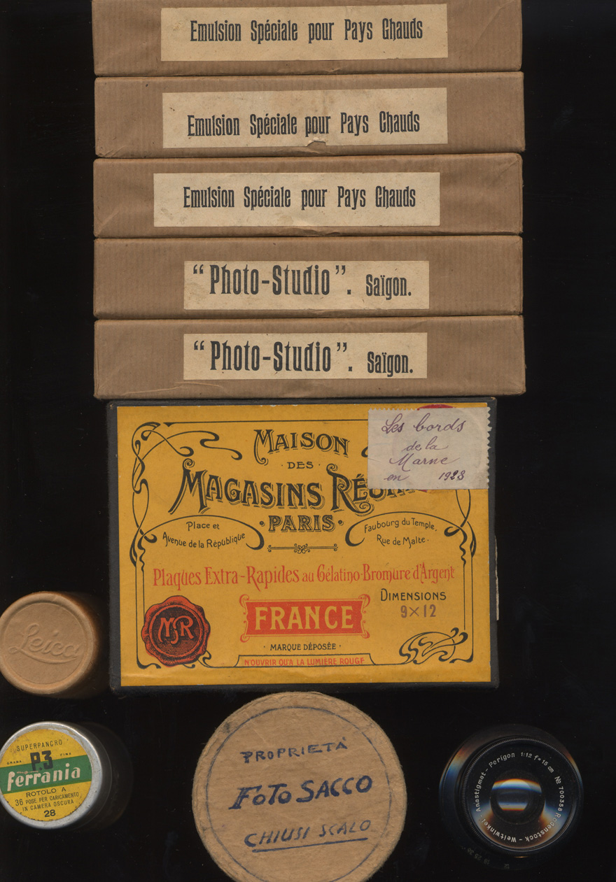 Objects used by Fotografia Sacco and Photo Studio Saigon stereo glass plates with hot climate emulsion